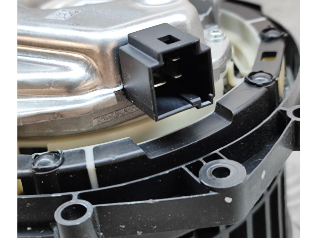 Вентилятор печки    A2069064501   Mercedes-Benz GLC C254