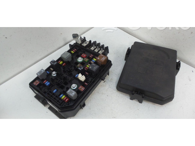 Блок предохранителей 39107278 Vauxhall Astra K