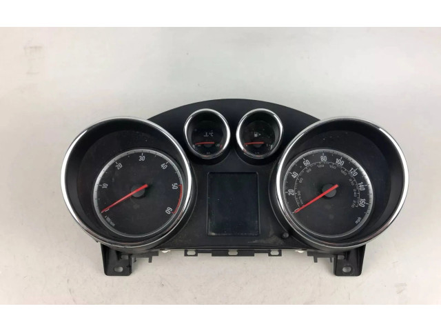 Панель приборов 13338432 Vauxhall Astra H
