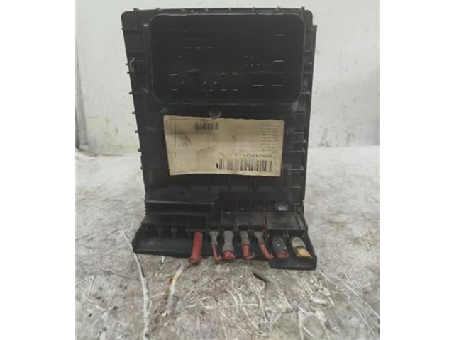 Pojistková skříňka 0904200147, 1K0937820D Volkswagen Tiguan 2009