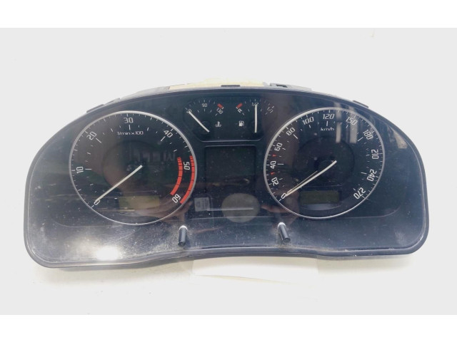 Панель приборов 3U0920812D Skoda Superb B5 (3U)