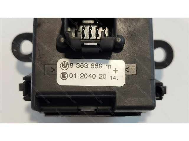 Ручка стеклоочистителей 61318363669 BMW X3 E83