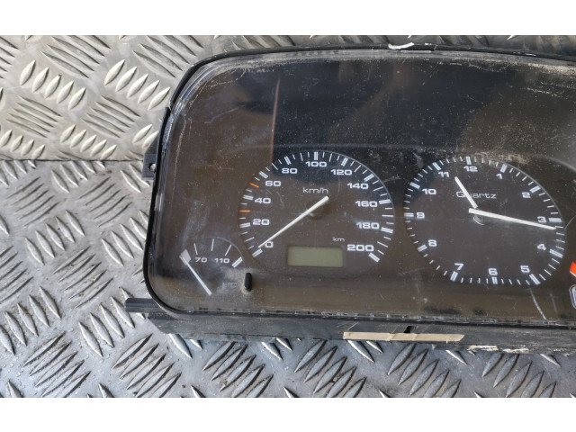 Přístrojová deska Volkswagen Caddy 1997 88311235, 87001323