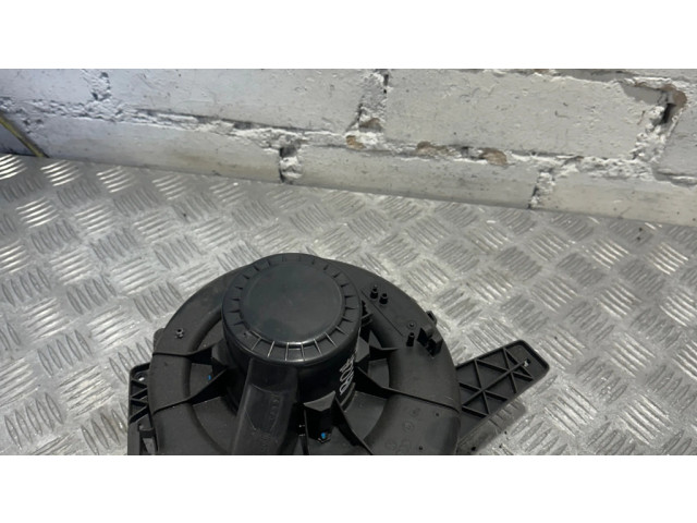 Вентилятор печки    6r1819015   Seat Ibiza IV (6J,6P)