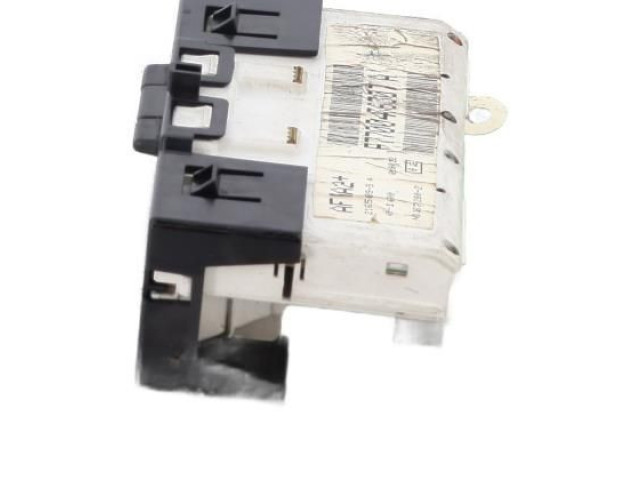 Дисплей    8200354517   Renault Clio II