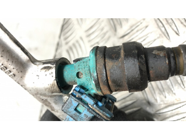 Vstřikovací lišta 89SF9D280AB, D47BA Ford Escort pro benzínový motor 1.4 F4B