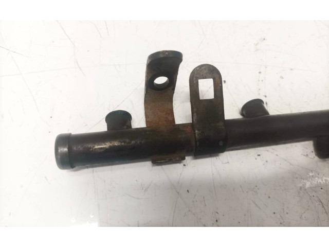 Магистральная трубка топлива    Chrysler Stratus