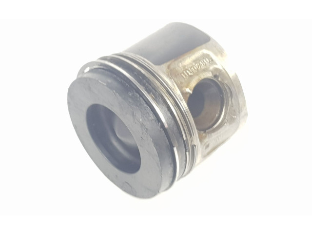 Píst 7810825, 11257810825 BMW X1 E84 N47D20C