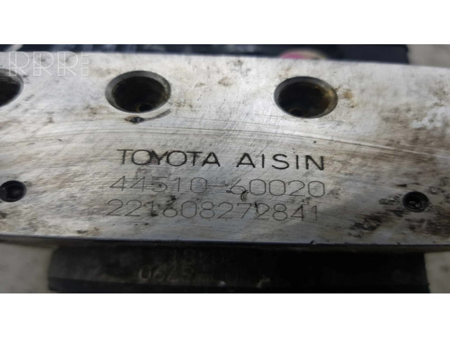 Блок АБС 4451060020, 221608272841 Toyota Land Cruiser (HDJ90) 1996-2002 года