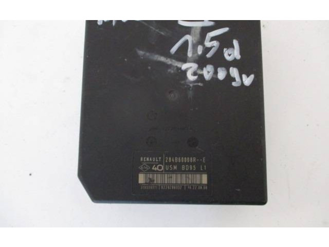   Pojistková skříňka 284B60008R, 8229286332   Renault Megane III 2010