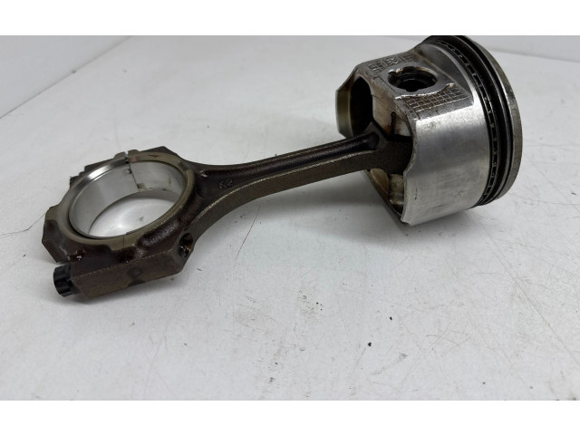 Поршень с шатуном 3UZ 131015009001 Lexus LS UCF30