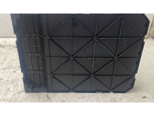 Блок предохранителей Citroen C8