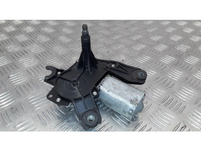 Стеклоочиститель заднего стекла