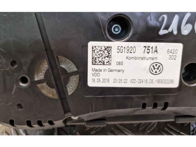 Geschwindigkeitsmesser Cockpit 5G1920751A Volkswagen Golf VII