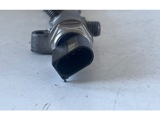 Топливная рампа 04L130764B Skoda Octavia Mk3 (5E) для двигателя DDYA