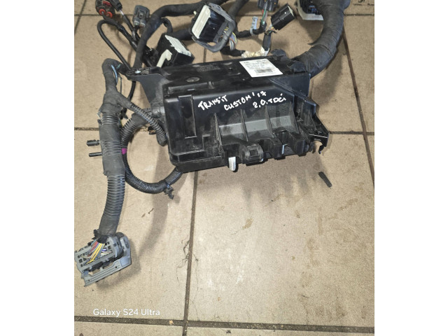 Блок предохранителей GK2T9K499ACB, GK2T9K499AAB03 Ford Transit Custom