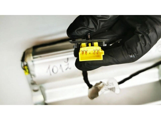 Подушка безопасности пассажира A2515400136   Mercedes-Benz R W251