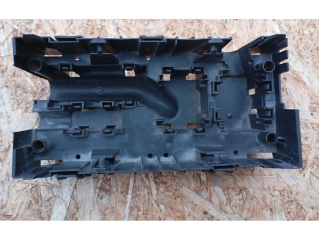 Блок предохранителей  P68143318AE, 68143318AE   Fiat Freemont    