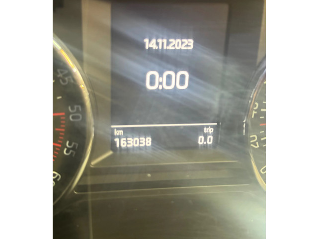 Панель приборов 5E0920781C, 30615594   Skoda Octavia Mk3 (5E)       