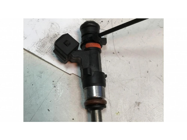 Vstřikovač    Alfa Romeo Giulietta  pro naftový motor   