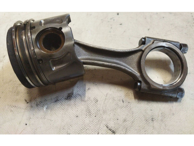 Поршень с шатуном 145C3 Ford Kuga I