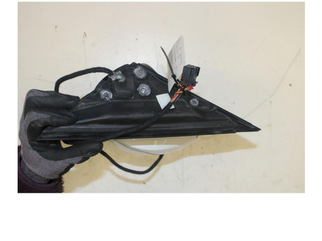 Зеркало электрическое Skoda Yeti (5L) 2009 - 2017 года