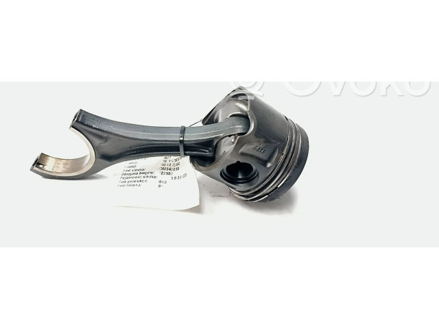  Поршень    Mitsubishi Montero  