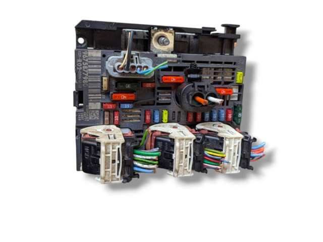 Pojistková skříňka Řídící jednotka BSM 9675877980   Peugeot 3008 I 2012