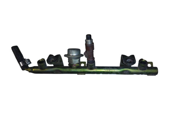 Vstřikovač Subaru Legacy