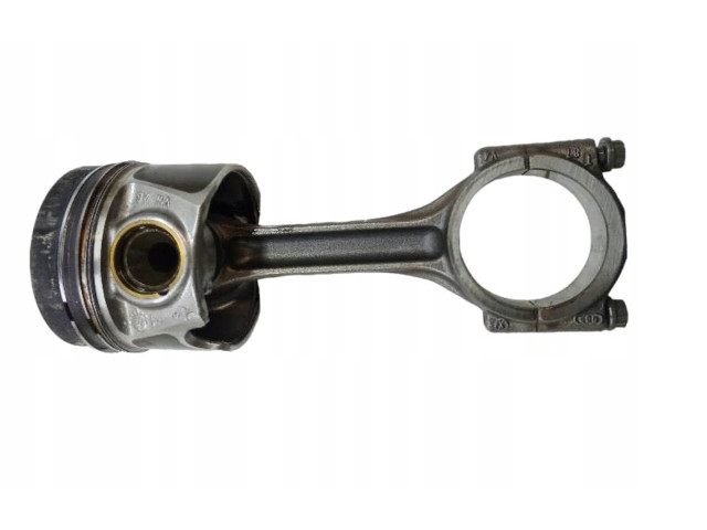 Поршень с шатуном TDI Skoda Octavia Mk3 (5E)