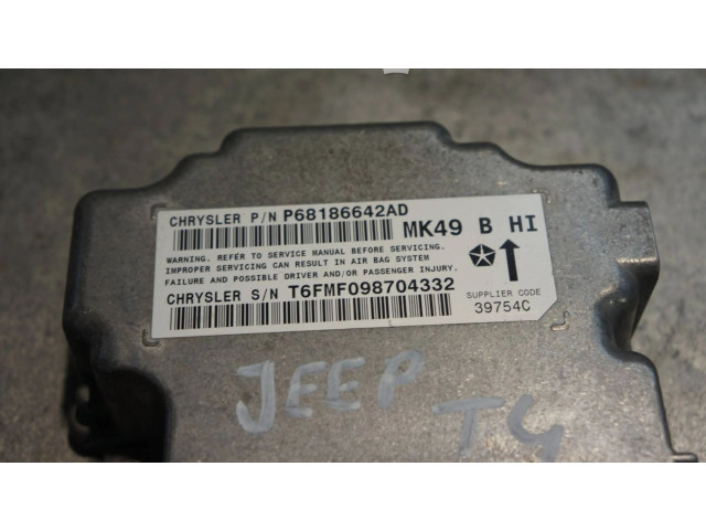Блок подушек безопасности P68186642AD Jeep Compass