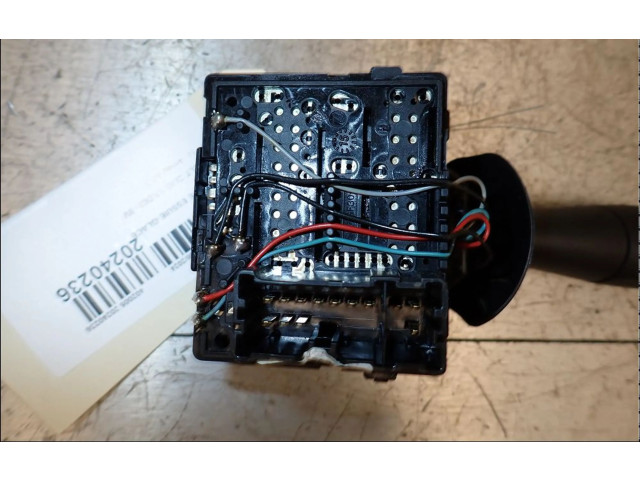 Ручка стеклоочистителей 8201168013   Renault Clio IV