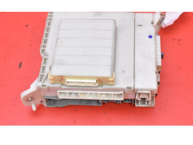 Блок предохранителей 82730-53021, 82730-53021 Lexus IS 220D-250-350