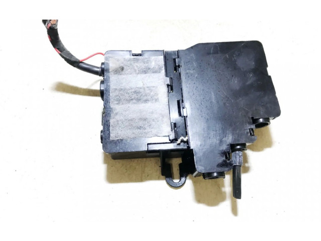 Блок предохранителей Volkswagen Phaeton