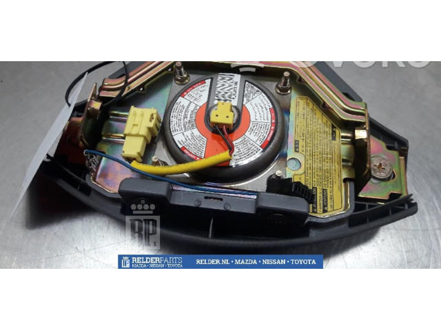 Подушка безопасности водителя    Toyota Yaris