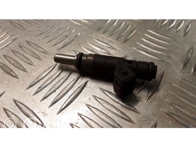 Vstřikovač 7506158   BMW 3 E46  pro benzínový motor 1.8  