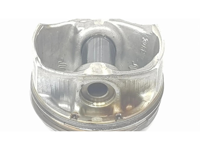 Píst 1627402880, 1151CB   Peugeot 208  pro benzínový motor 1.2  