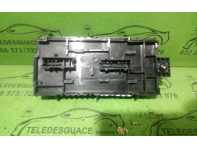Блок предохранителей A2469067100   Mercedes-Benz A W176    