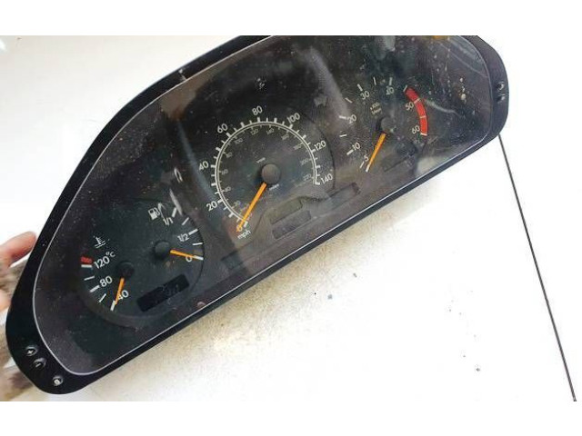 Přístrojová deska Mercedes-Benz C W202 2000 87001320, 88311265