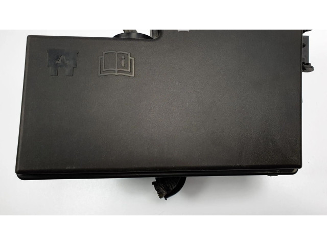 Pojistková skříňka 518818109 Mazda CX-7 2009