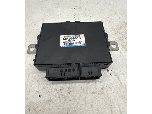 Блок комфорта MR569613, X4T71973T Mitsubishi Pajero