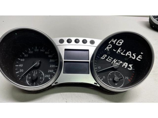 Přístrojová deska Mercedes-Benz R W251 2006 A2515400448, A2C533118457