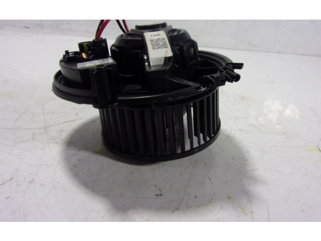 Вентилятор печки    5WB819015, 5Q0907521F   Cupra Ateca