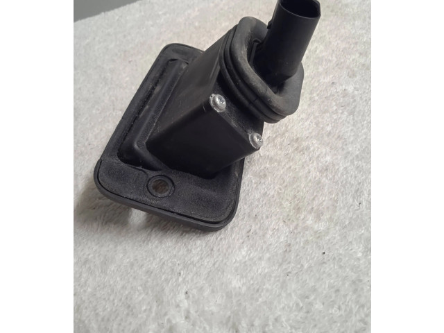 Zámek zadních dveří 51412 Volkswagen Caddy 2007