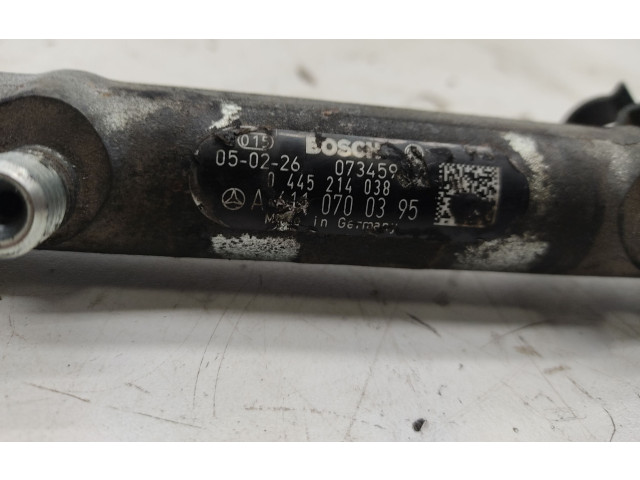 Vstřikovací lišta A6110700395, A6110780449 Mercedes-Benz Vito Viano W639 OM646