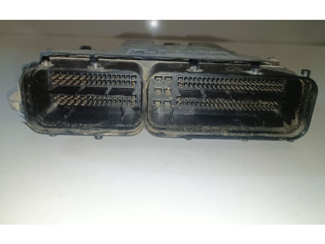 Řídící jednotka 03G906021PD Volkswagen Caddy 2009