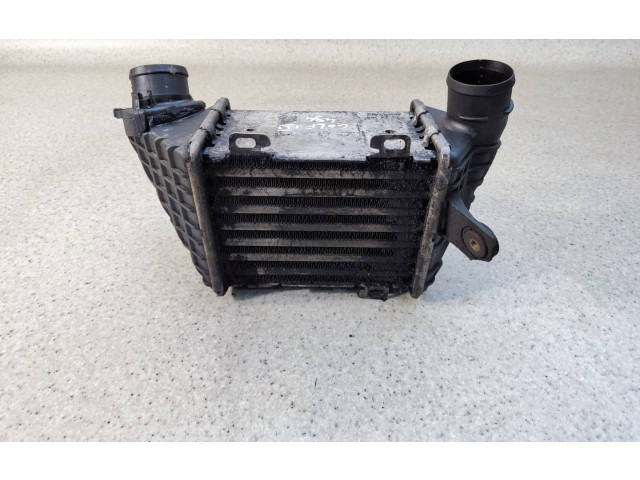 Радиатор интеркулера 1H0145805B Volkswagen Golf III