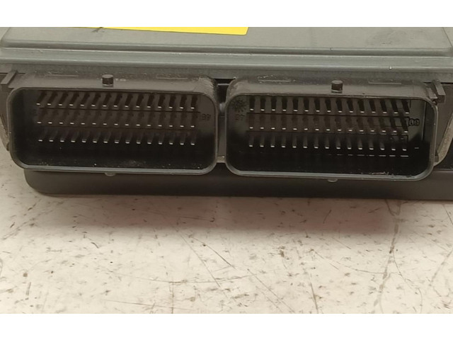 Блок управления двигателем Блок управления 8200483732   Dacia Logan I