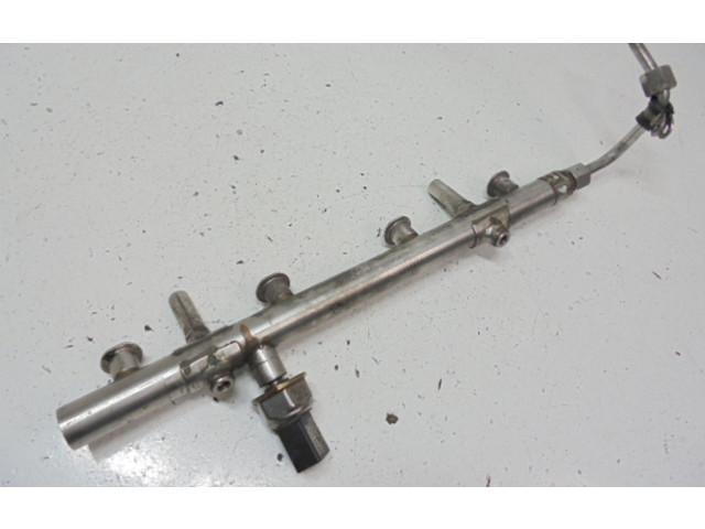 Топливная рампа 06K133317AA, 06K133317AA Skoda Fabia Mk3 (NJ)