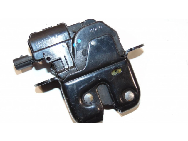 Замок задней крышки